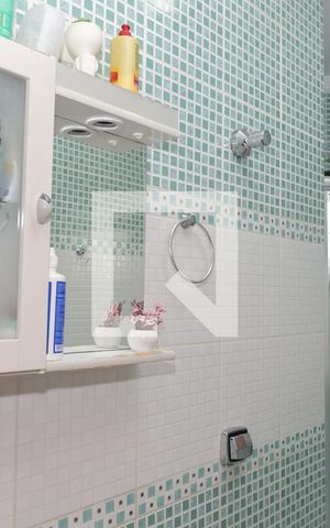 Casa de condomínio à venda com 80m², 2 quartos e 1 vagaBanheiro