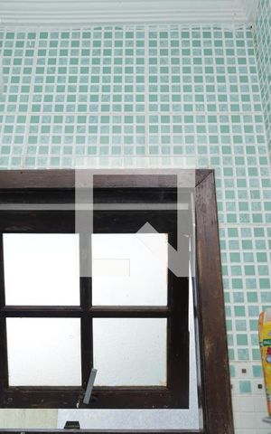 Casa de condomínio à venda com 80m², 2 quartos e 1 vagaBanheiro