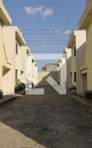 Casa de condomínio à venda com 80m², 2 quartos e 1 vagaÁrea comum