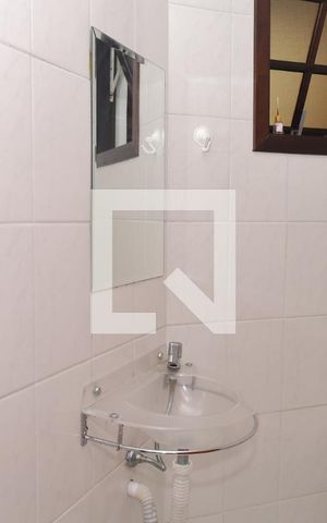 Casa de condomínio à venda com 80m², 2 quartos e 1 vagaLavabo
