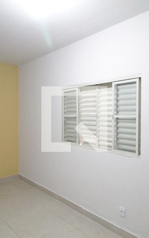 Casa para alugar com 130m², 3 quartos e 2 vagasQuarto 1