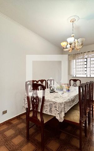 Casa à venda com 450m², 3 quartos e 8 vagas Casa à venda com 450m², 3 quartos e 8 vagasCopa 2
