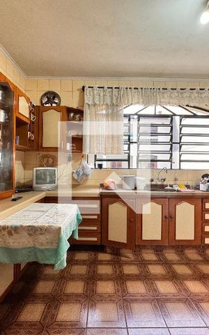 Casa à venda com 450m², 3 quartos e 8 vagas Casa à venda com 450m², 3 quartos e 8 vagasCozinha