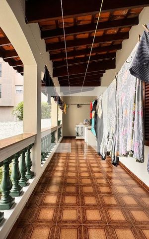 Casa à venda com 450m², 3 quartos e 8 vagas Casa à venda com 450m², 3 quartos e 8 vagasLavanderia