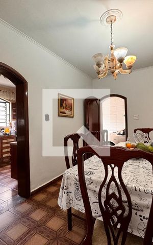 Casa à venda com 450m², 3 quartos e 8 vagas Casa à venda com 450m², 3 quartos e 8 vagasCopa 2