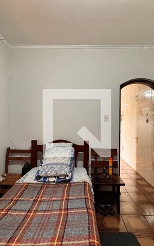 Casa à venda com 450m², 3 quartos e 8 vagas Casa à venda com 450m², 3 quartos e 8 vagasQuarto edicula