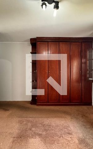 Casa à venda com 450m², 3 quartos e 8 vagas Casa à venda com 450m², 3 quartos e 8 vagasSuite 2