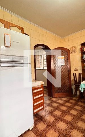 Casa à venda com 450m², 3 quartos e 8 vagas Casa à venda com 450m², 3 quartos e 8 vagasCozinha