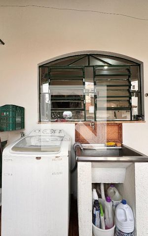 Casa à venda com 450m², 3 quartos e 8 vagas Casa à venda com 450m², 3 quartos e 8 vagasLavanderia