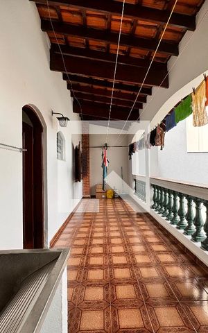 Casa à venda com 450m², 3 quartos e 8 vagas Casa à venda com 450m², 3 quartos e 8 vagasLavanderia