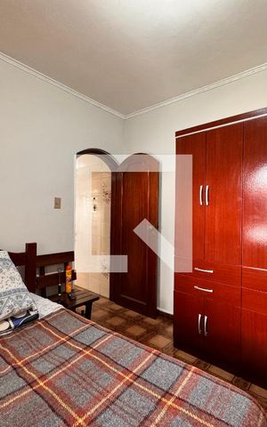 Casa à venda com 450m², 3 quartos e 8 vagas Casa à venda com 450m², 3 quartos e 8 vagasQuarto edícula