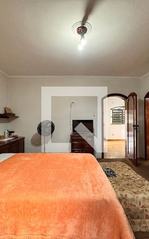 Casa à venda com 450m², 3 quartos e 8 vagas Casa à venda com 450m², 3 quartos e 8 vagasSuite 3