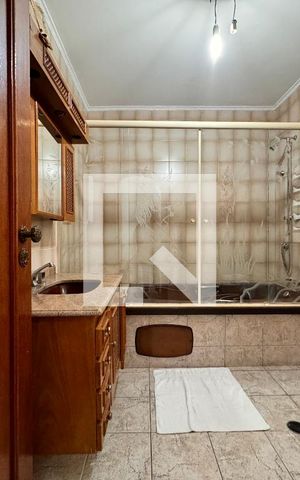 Casa à venda com 450m², 3 quartos e 8 vagas Casa à venda com 450m², 3 quartos e 8 vagasBanheiro da suíte 2