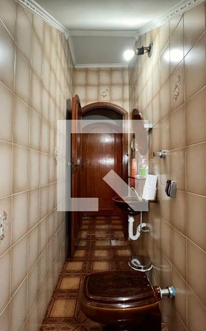 Casa à venda com 450m², 3 quartos e 8 vagas Casa à venda com 450m², 3 quartos e 8 vagasLavabo