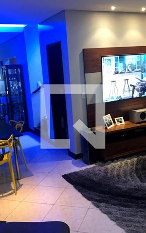 Casa à venda com 259m², 4 quartos e 4 vagas