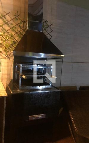 Casa à venda com 259m², 4 quartos e 4 vagas