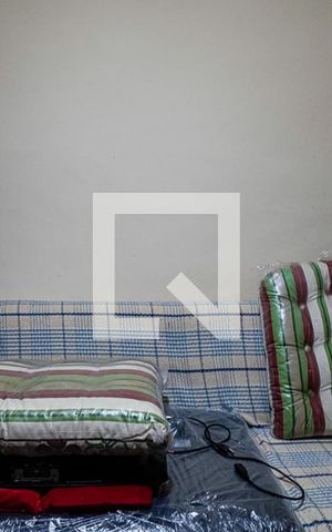 Casa à venda com 600m², 3 quartos e 3 vagas Casa à venda com 600m², 3 quartos e 3 vagasQuarto 2