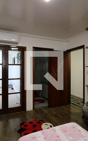 Casa à venda com 452m², 4 quartos e 12 vagasSuíte 2