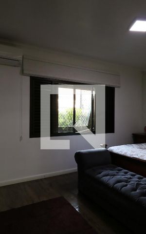 Casa à venda com 452m², 4 quartos e 12 vagasSuíte 4