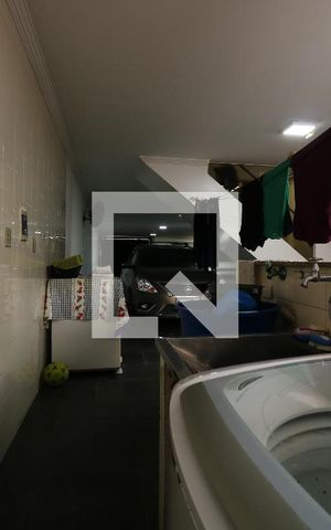 Casa à venda com 452m², 4 quartos e 12 vagasÁrea de Serviço