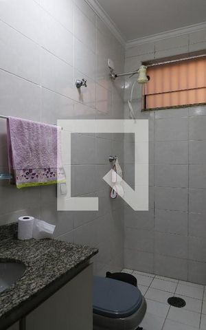 Casa à venda com 452m², 4 quartos e 12 vagasBanheiro de Serviço