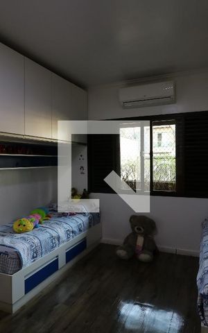 Casa à venda com 452m², 4 quartos e 12 vagasSuíte 3
