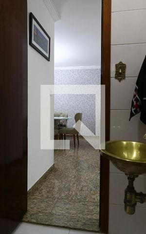 Casa à venda com 452m², 4 quartos e 12 vagasLavabo