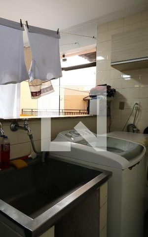 Casa à venda com 452m², 4 quartos e 12 vagasÁrea de Serviço