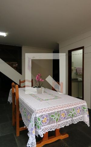 Casa à venda com 452m², 4 quartos e 12 vagasÁrea Social