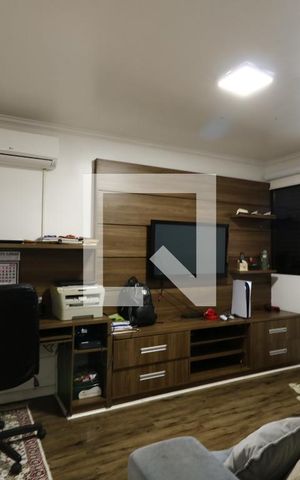 Casa à venda com 452m², 4 quartos e 12 vagasSuíte 1