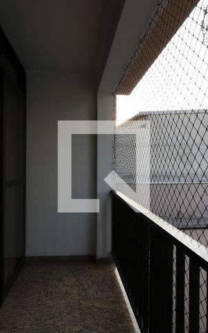 Casa à venda com 452m², 4 quartos e 12 vagasSacada da Sala