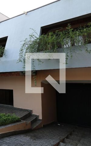 Casa à venda com 452m², 4 quartos e 12 vagasJardim