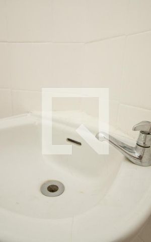 Apartamento para alugar com 72m², 2 quartos e 1 vaga Apartamento para alugar com 72m², 2 quartos e 1 vagaBanheiro de serviço