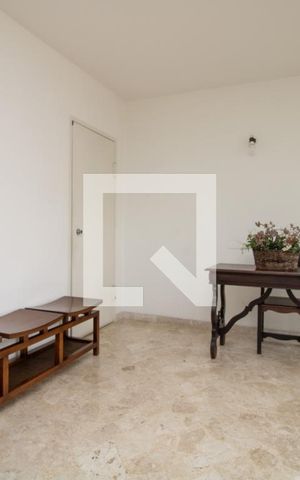 Apartamento para alugar com 72m², 2 quartos e 1 vaga Apartamento para alugar com 72m², 2 quartos e 1 vagaÁrea comum - Living de entrada