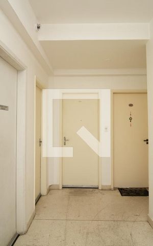 Apartamento para alugar com 72m², 2 quartos e 1 vaga Apartamento para alugar com 72m², 2 quartos e 1 vagaÁrea comum - hall do andar
