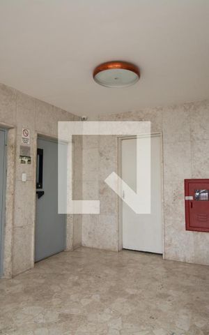 Apartamento para alugar com 72m², 2 quartos e 1 vaga Apartamento para alugar com 72m², 2 quartos e 1 vagaÁrea comum - Hall tero