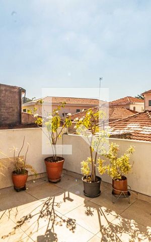 Casa à venda com 150m², 3 quartos e 4 vagas Casa à venda com 150m², 3 quartos e 4 vagasSuite 01 - Varanda