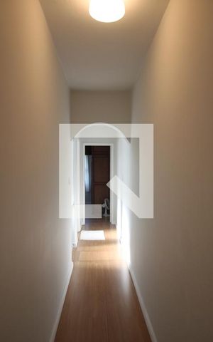Casa à venda com 150m², 3 quartos e 2 vagasCorredor
