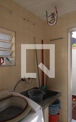 Casa à venda com 150m², 3 quartos e 2 vagasÁrea de Serviço