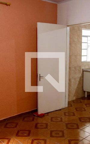 Casa para alugar com 25m², 1 quarto e sem vaga Casa para alugar com 25m², 1 quarto e sem vagaQuarto 1