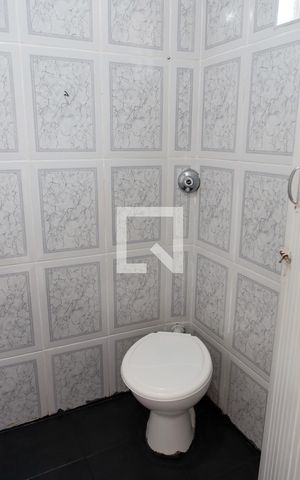Casa para alugar com 25m², 1 quarto e sem vaga Casa para alugar com 25m², 1 quarto e sem vagaBanheiro