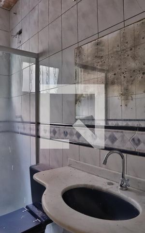 Casa à venda com 100m², 2 quartos e 2 vagas Casa à venda com 100m², 2 quartos e 2 vagasBanheiro