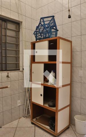 Casa à venda com 100m², 2 quartos e 2 vagas Casa à venda com 100m², 2 quartos e 2 vagasLavanderia