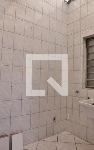 Casa à venda com 100m², 2 quartos e 2 vagas Casa à venda com 100m², 2 quartos e 2 vagasLavanderia
