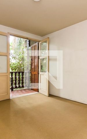 Casa à venda com 387m², 5 quartos e 3 vagasSuíte 3