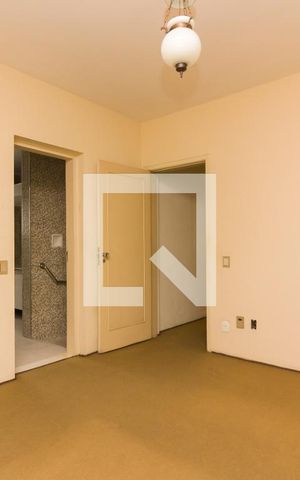 Casa à venda com 387m², 5 quartos e 3 vagasSuíte 1