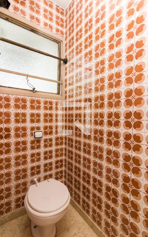 Casa à venda com 387m², 5 quartos e 3 vagasBanheiro