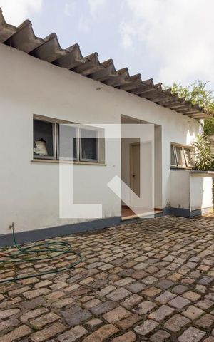 Casa à venda com 387m², 5 quartos e 3 vagasÁrea de Serviço