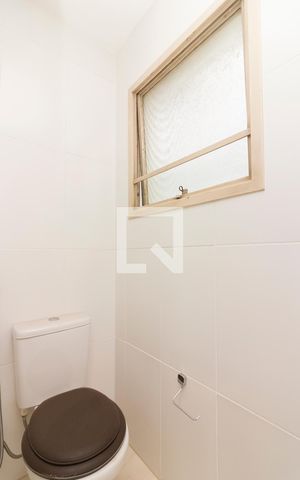 Casa à venda com 387m², 5 quartos e 3 vagasBanheiro da Suíte 2