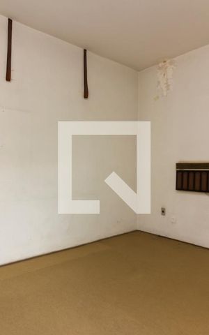 Casa à venda com 387m², 5 quartos e 3 vagasSuíte 2
